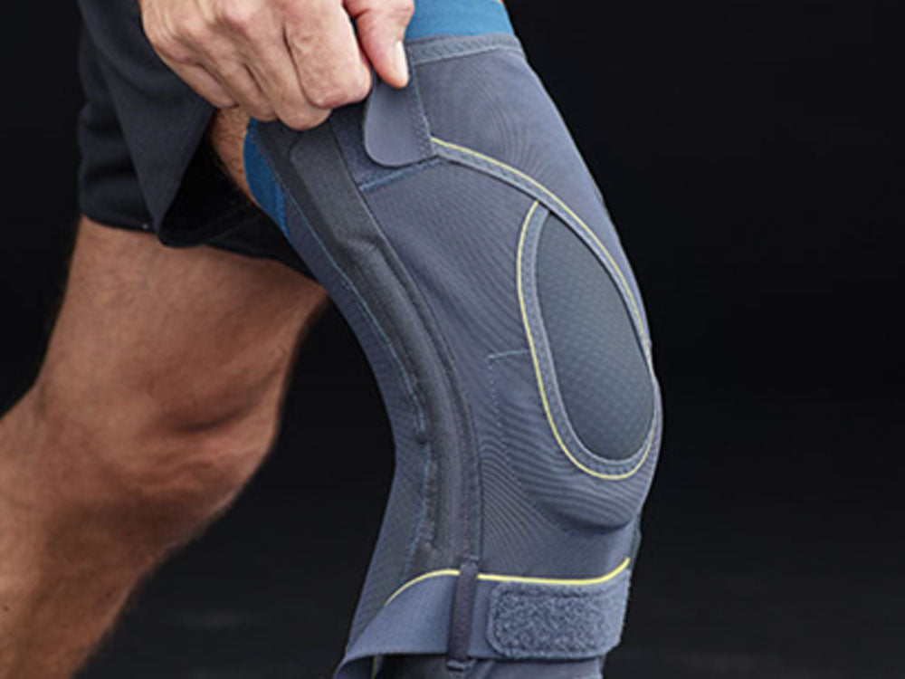 Knee Brace (Size Large)